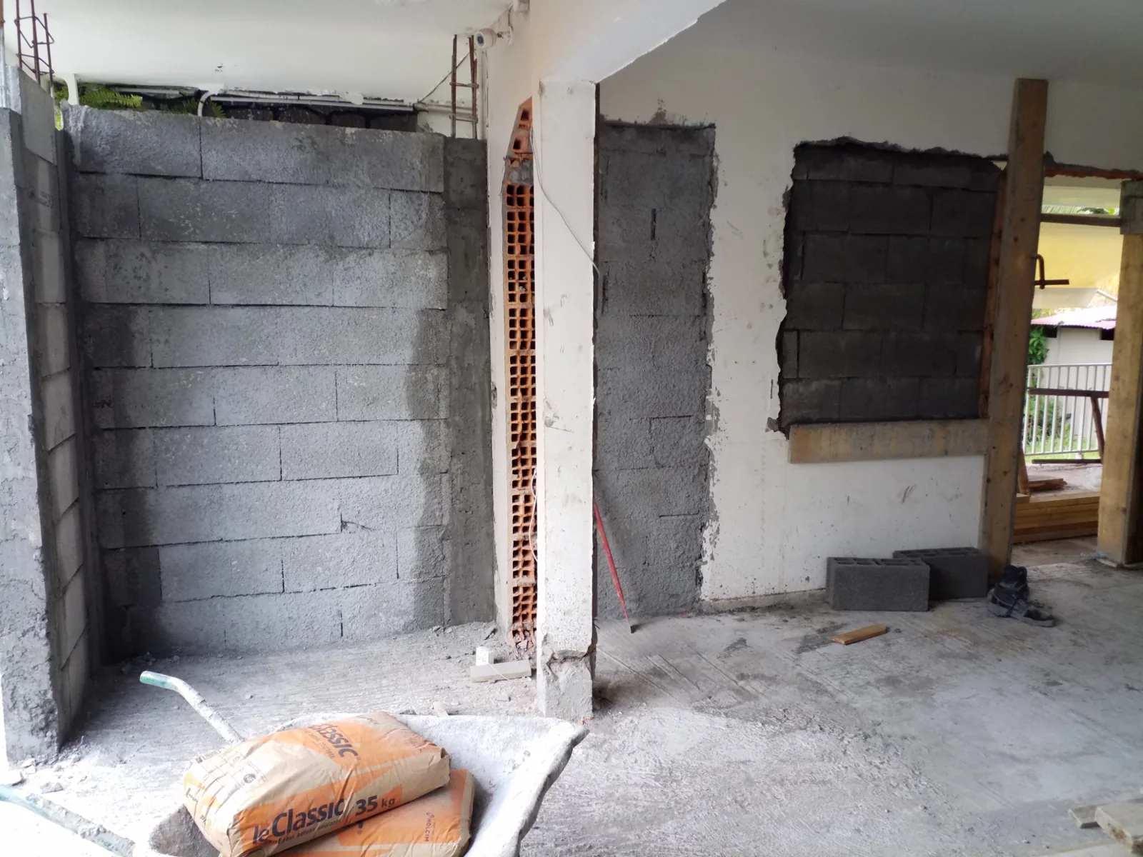 Cloisons et structure — chantier réel, Mars 2018